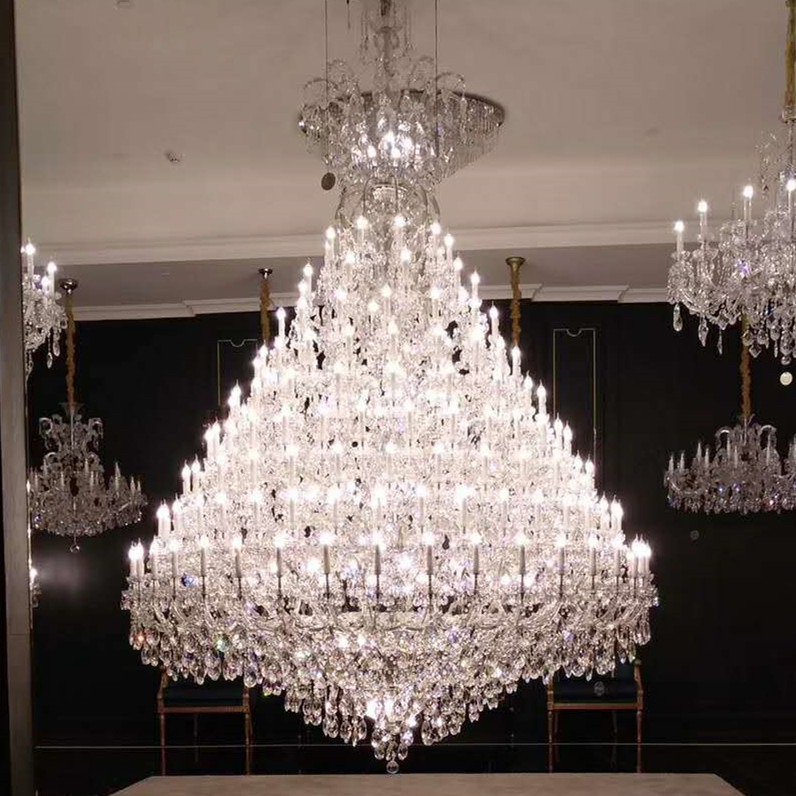 Crystal chandelier in the venue hall